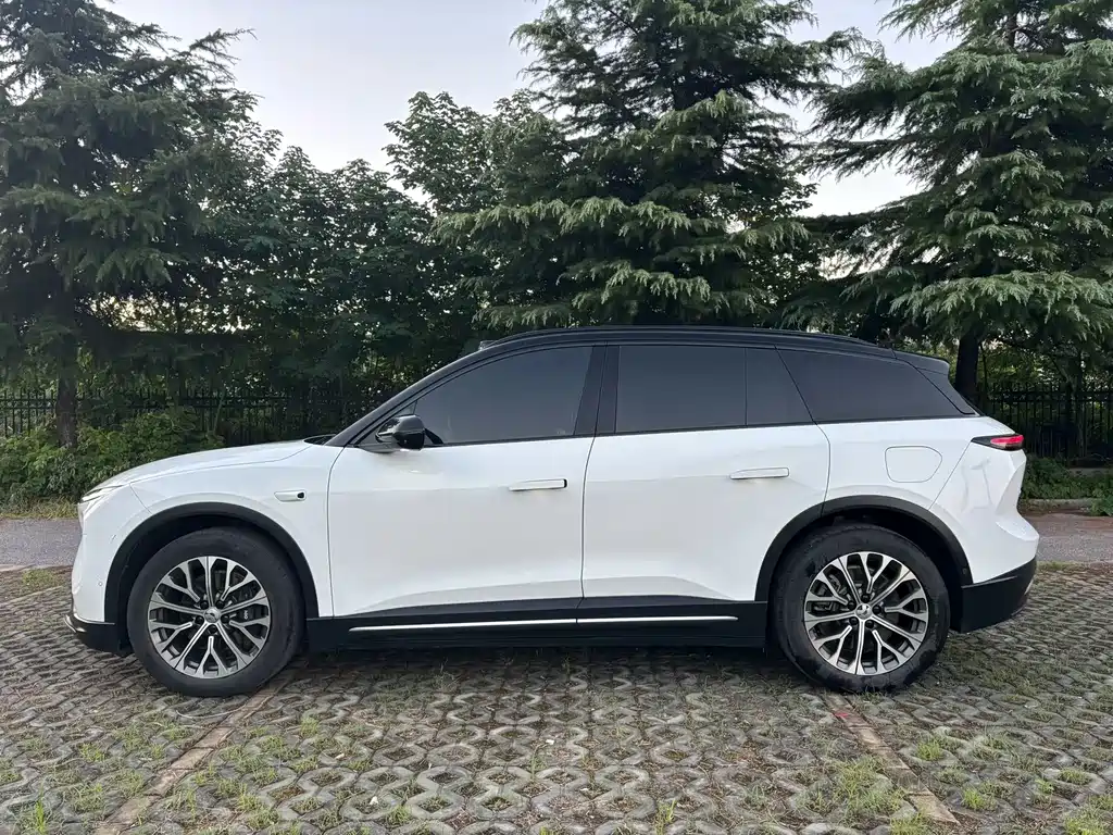 NIO ES6 — миниатюра 3