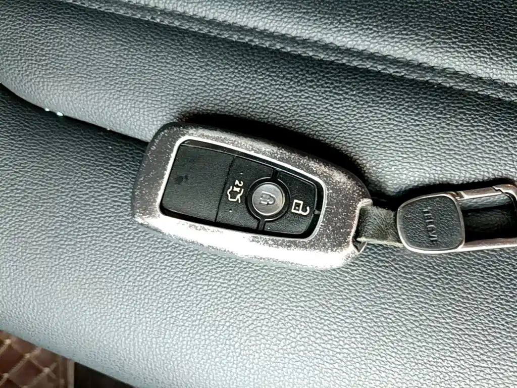 Ford Mondeo New Energy — миниатюра 9