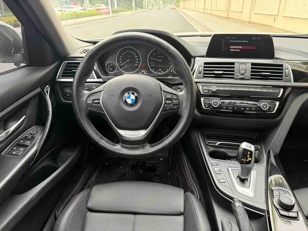 BMW 3 Series — миниатюра 9