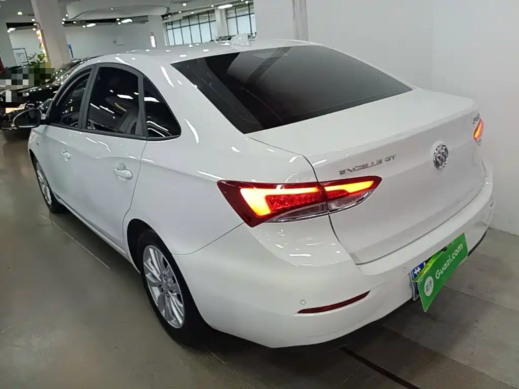 Buick Excelle — миниатюра 5