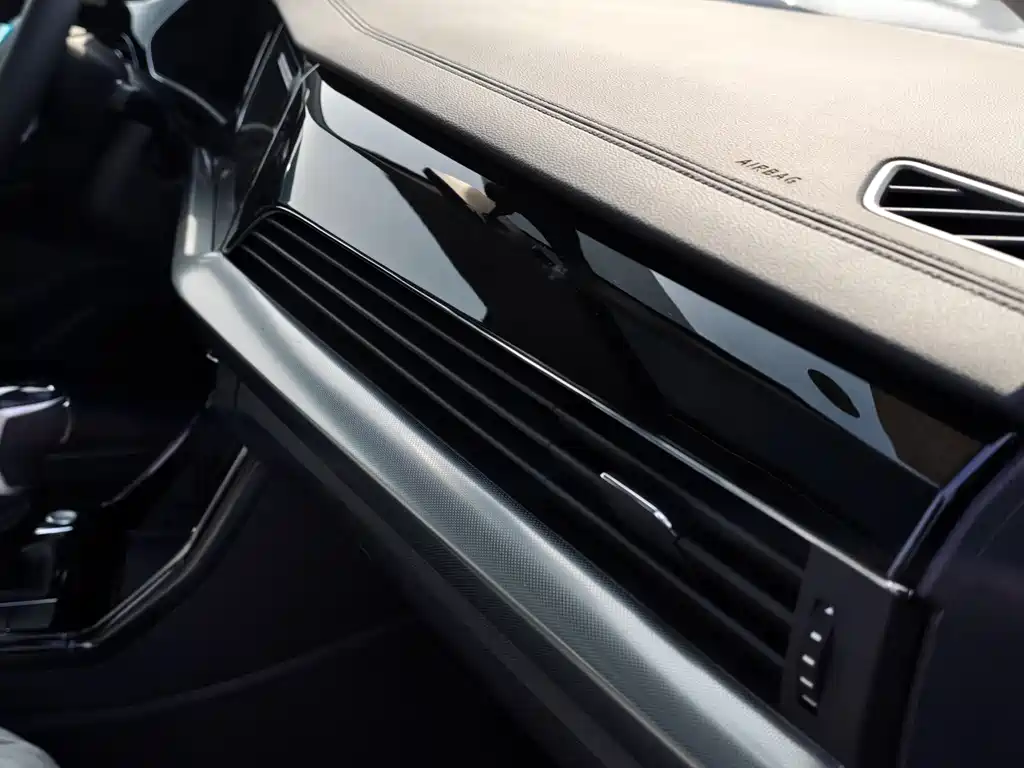 VOLKSWAGEN PASSAT NEW ENERGY