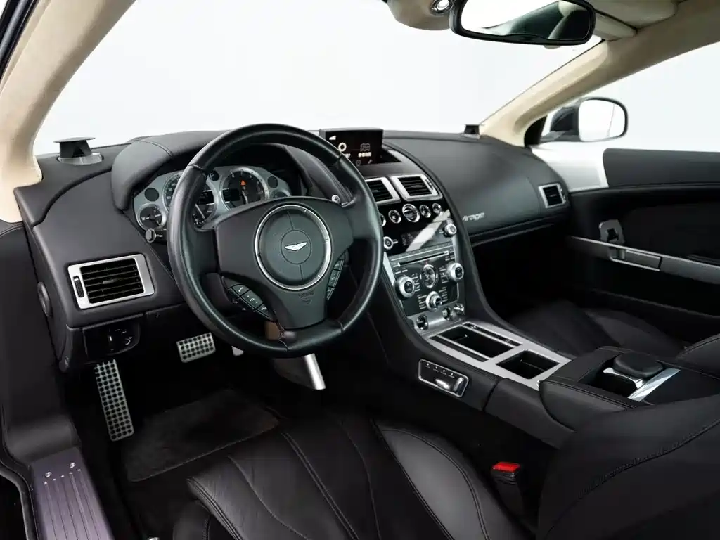 Aston Martin Virage — миниатюра 3