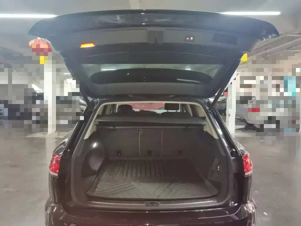 Volkswagen Touareg — миниатюра 19