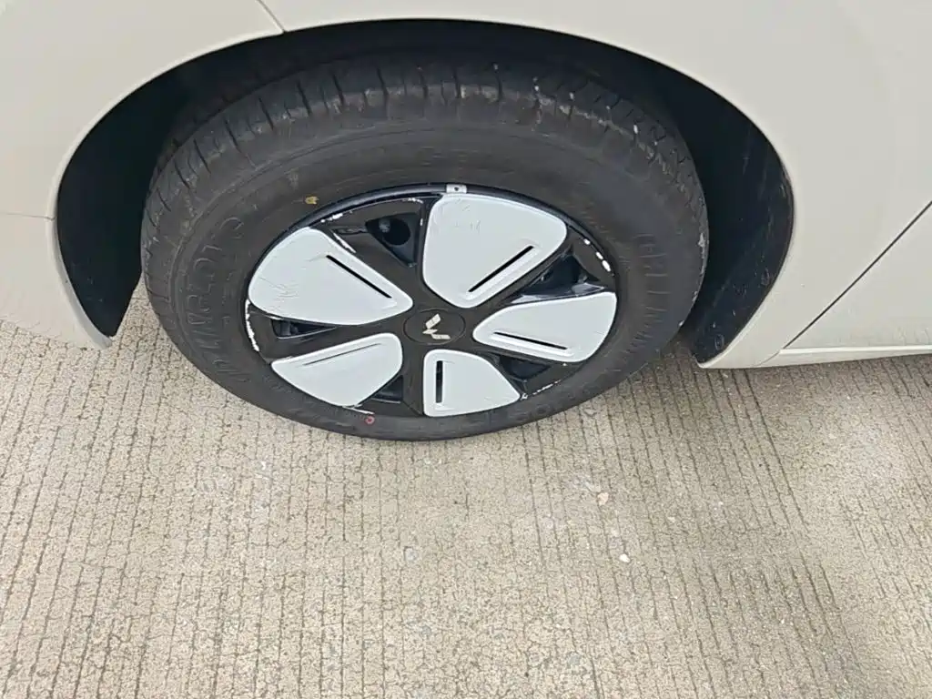 Wuling MINIEV — миниатюра 23