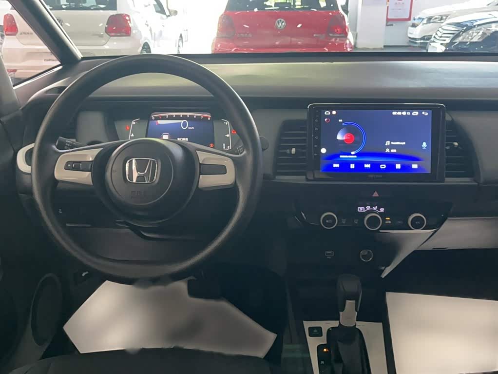 Honda Fit 1.5 л 2021 г. Белый, пробег 48099 км