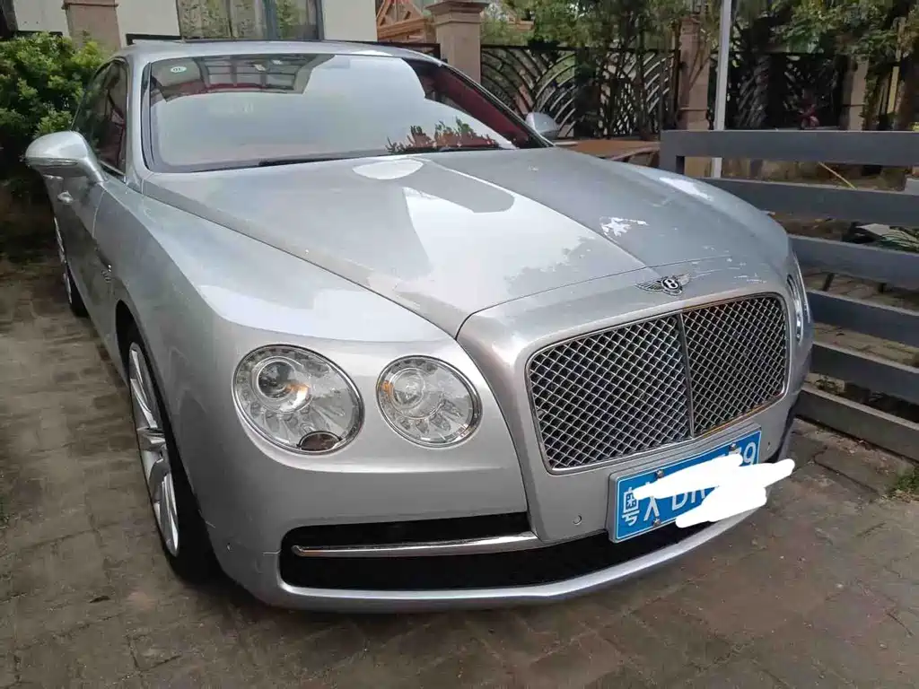 Bentley Flying Spur — миниатюра 2