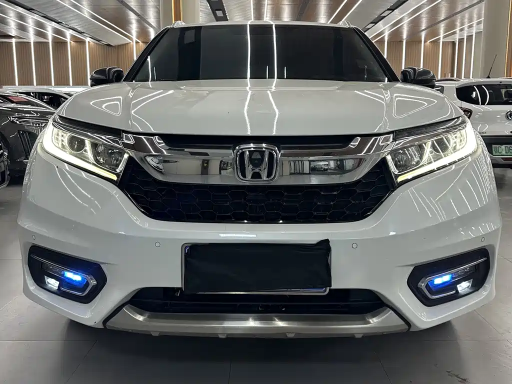 Honda Avancier — миниатюра 2