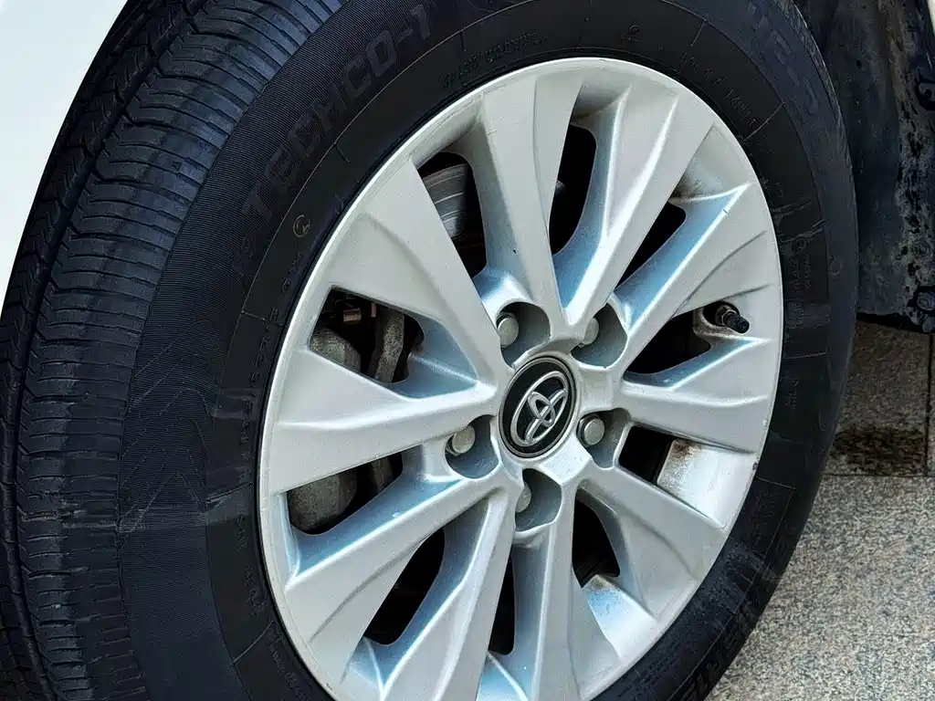 Toyota Corolla — миниатюра 15