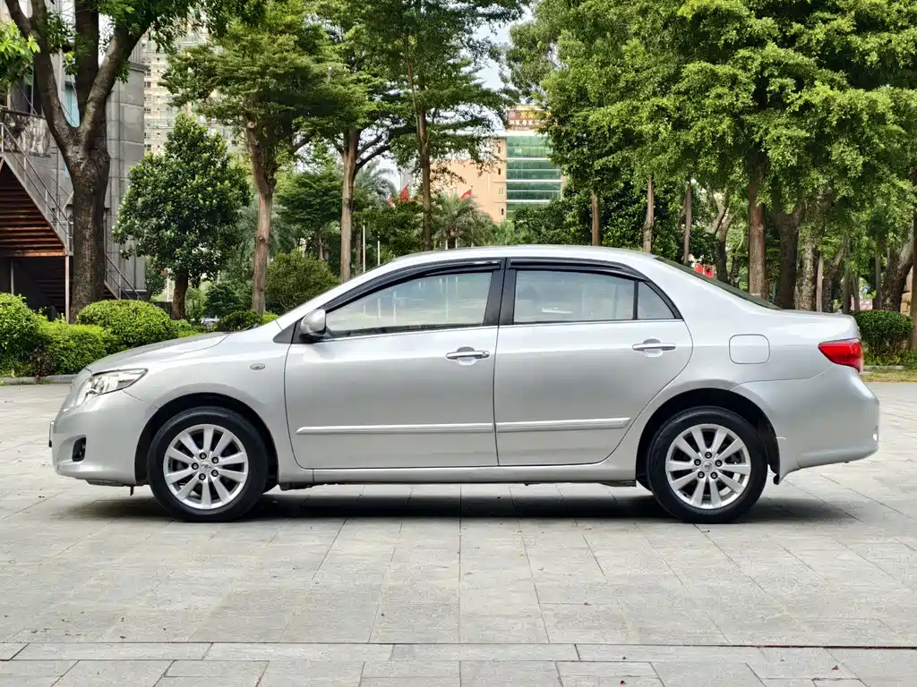 Toyota Corolla — миниатюра 6