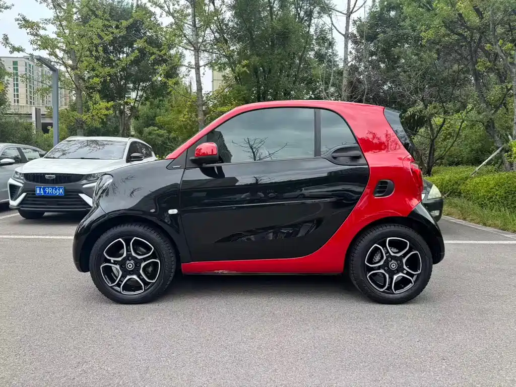 smart Smart Fortwo — миниатюра 13