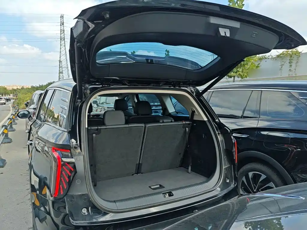 Hongqi Hongqi HS7 PHEV — миниатюра 19