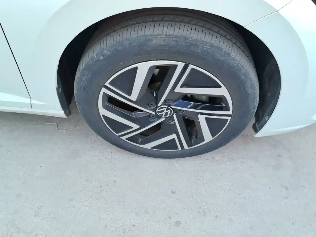 Volkswagen Sagitar — миниатюра 24