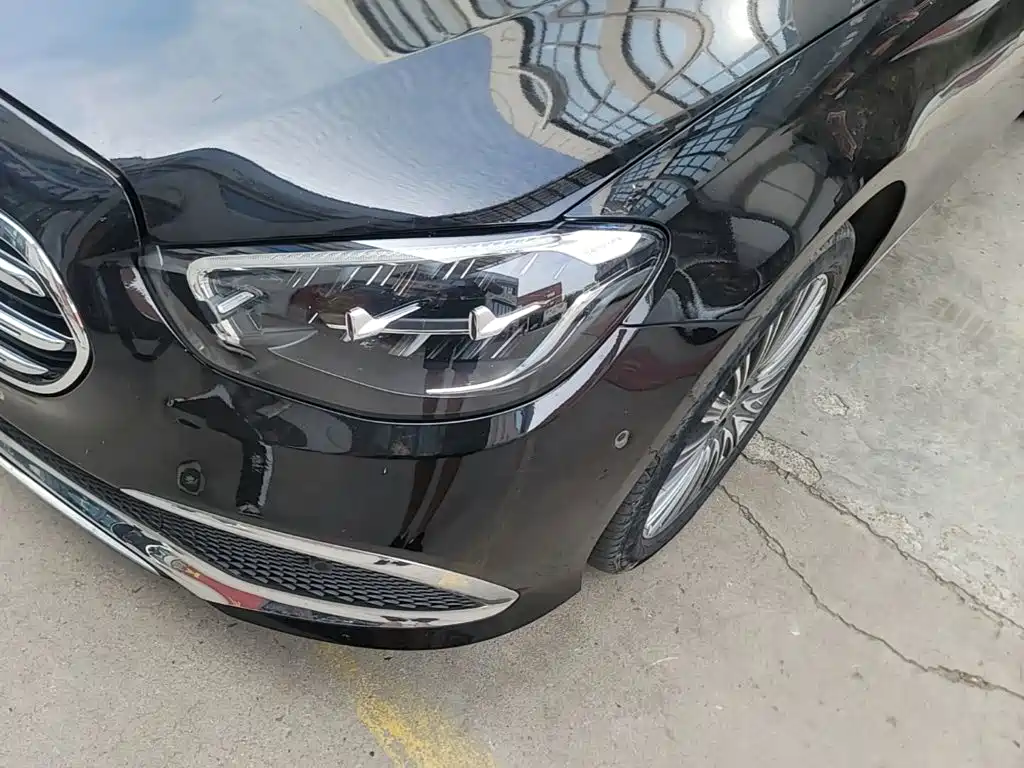 Mercedes-Benz E-Class — миниатюра 24