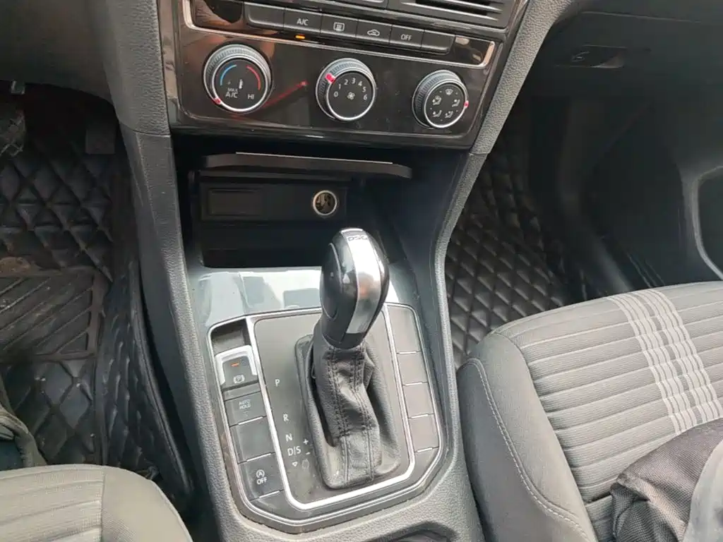 Volkswagen Golf Sportsvan — миниатюра 14