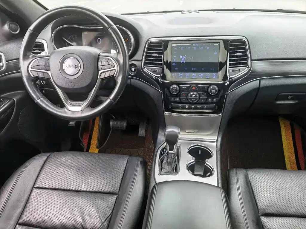 Jeep Grand Cherokee (Import) — миниатюра 7