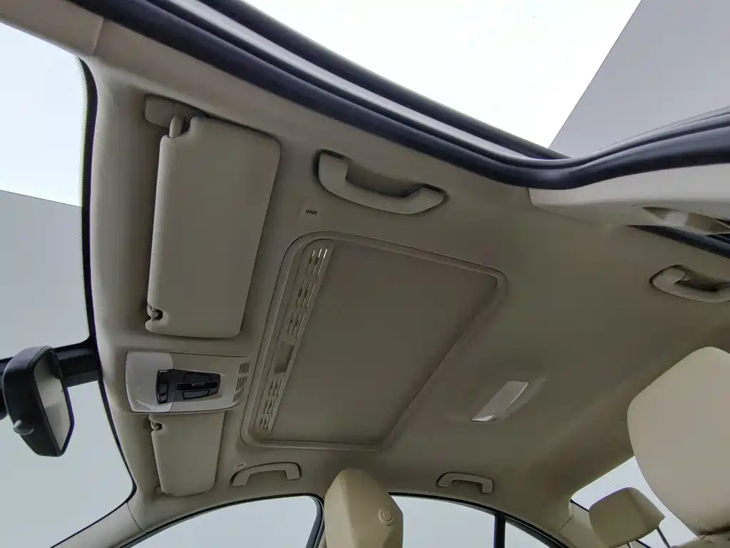BMW 3 Series — миниатюра 14