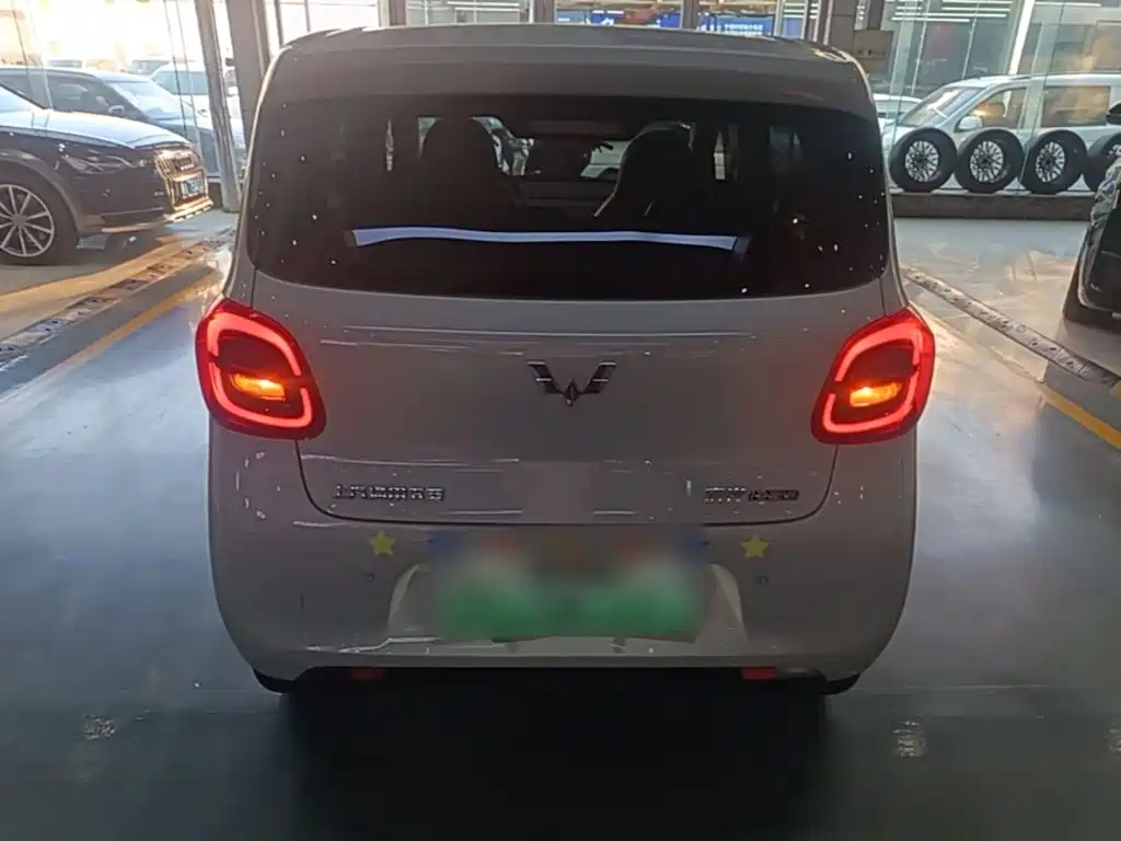 Wuling MINIEV — миниатюра 6