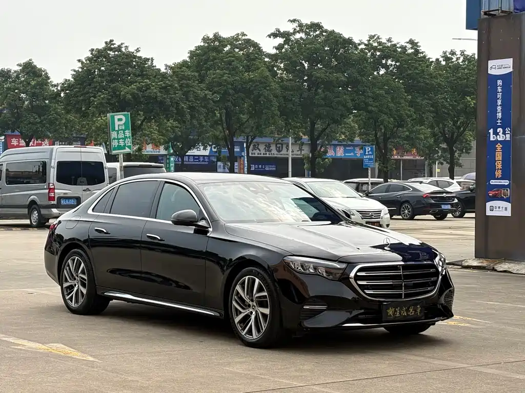 Mercedes-Benz E-Class — миниатюра 3