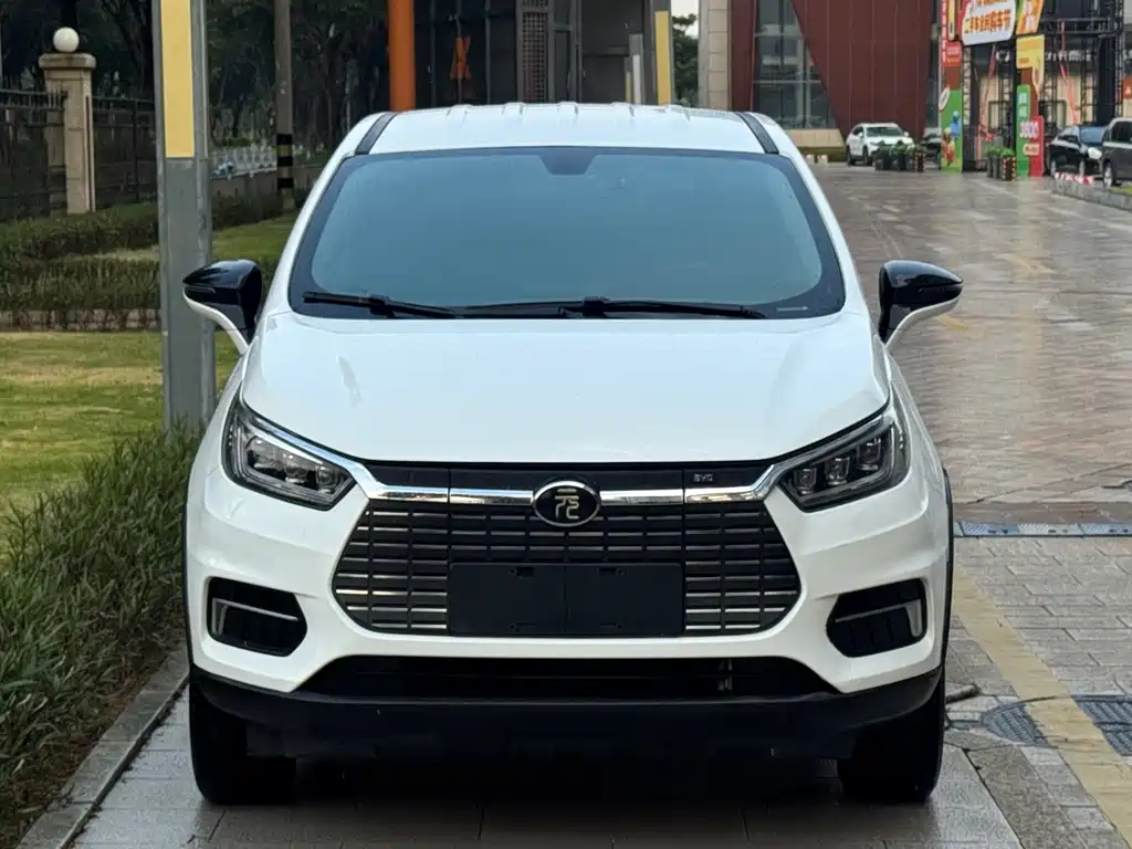 BYD Yuan EV — миниатюра 2