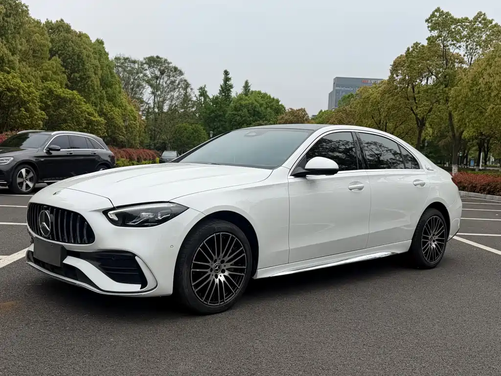 Mercedes-Benz C-Class 2023