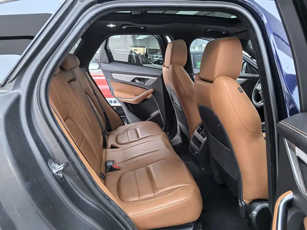 Jaguar F-PACE — миниатюра 11