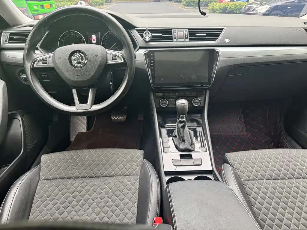 Skoda Superb 2016 TSI280 DSG