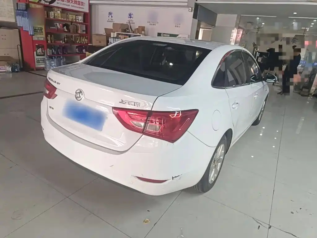 Buick Excelle — миниатюра 7