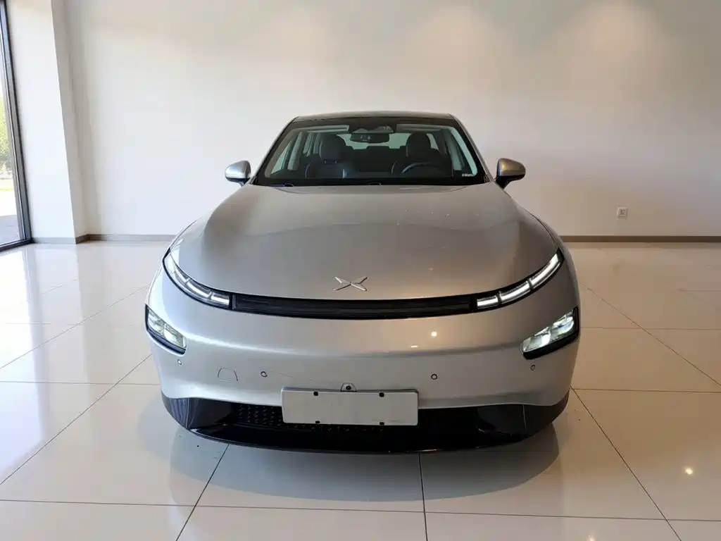 XPeng P7 — миниатюра 3