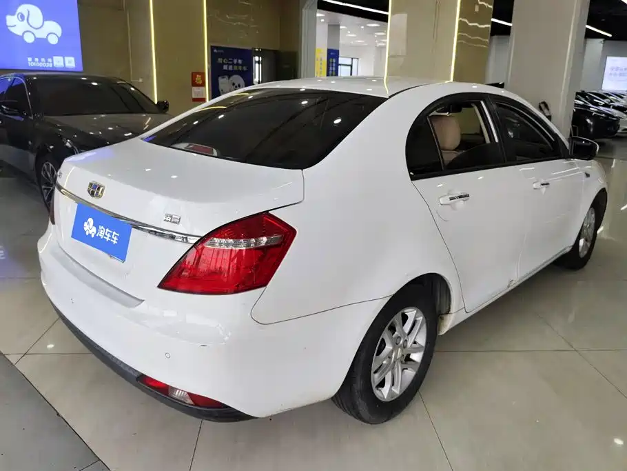 Geely Emgrand — миниатюра 3