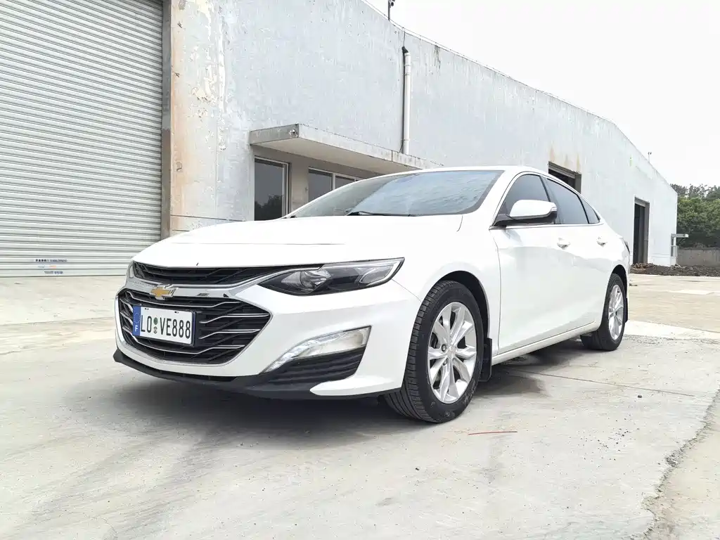 Купить Chevrolet Malibu XL