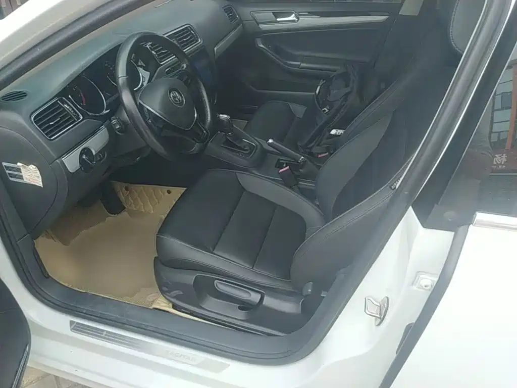 Volkswagen Sagitar — миниатюра 15