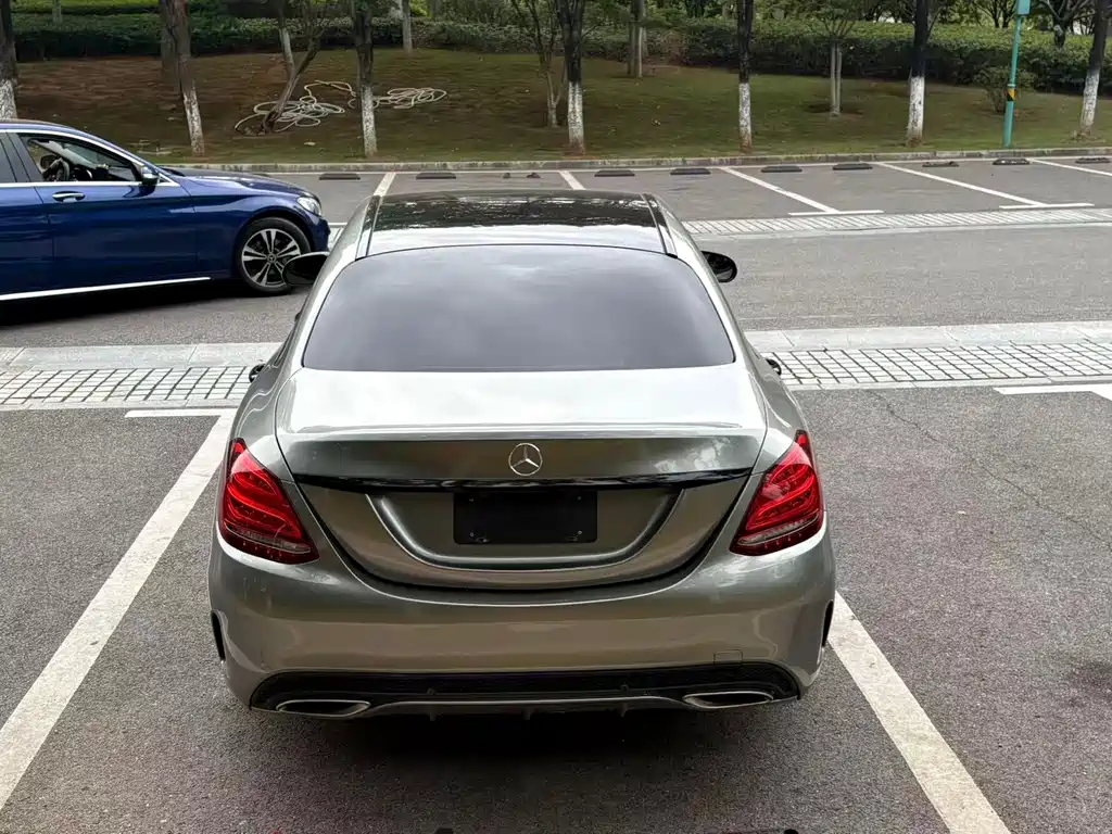 Mercedes-Benz C-Class — миниатюра 12