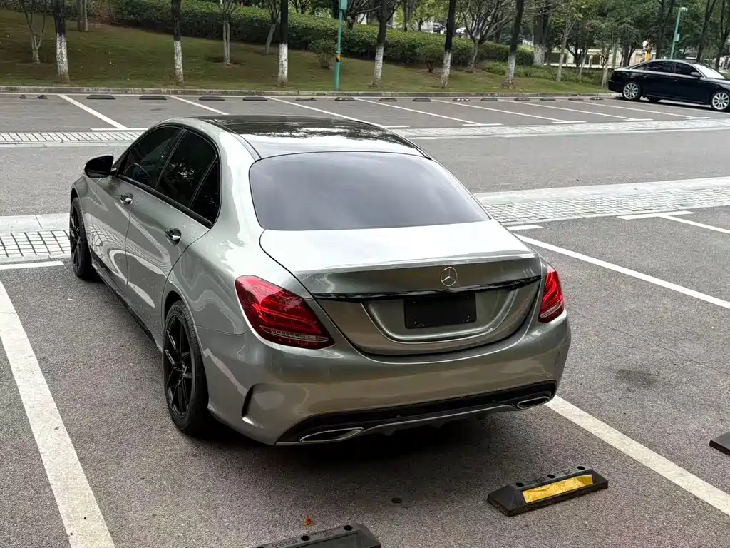 Mercedes-Benz C-Class — миниатюра 13