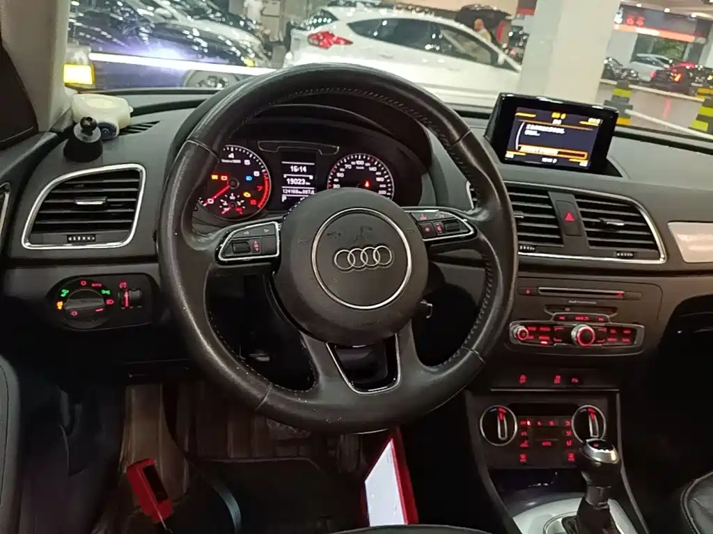 Audi Q3 — миниатюра 11