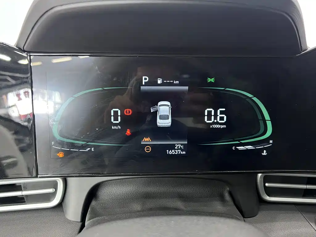 Hyundai Elantra — миниатюра 13