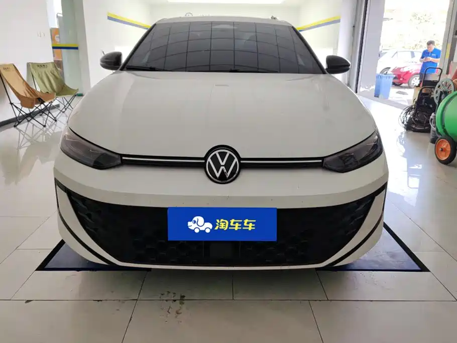 Volkswagen Lavida — миниатюра 2