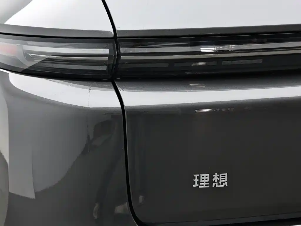Li Auto Li L8 — миниатюра 7
