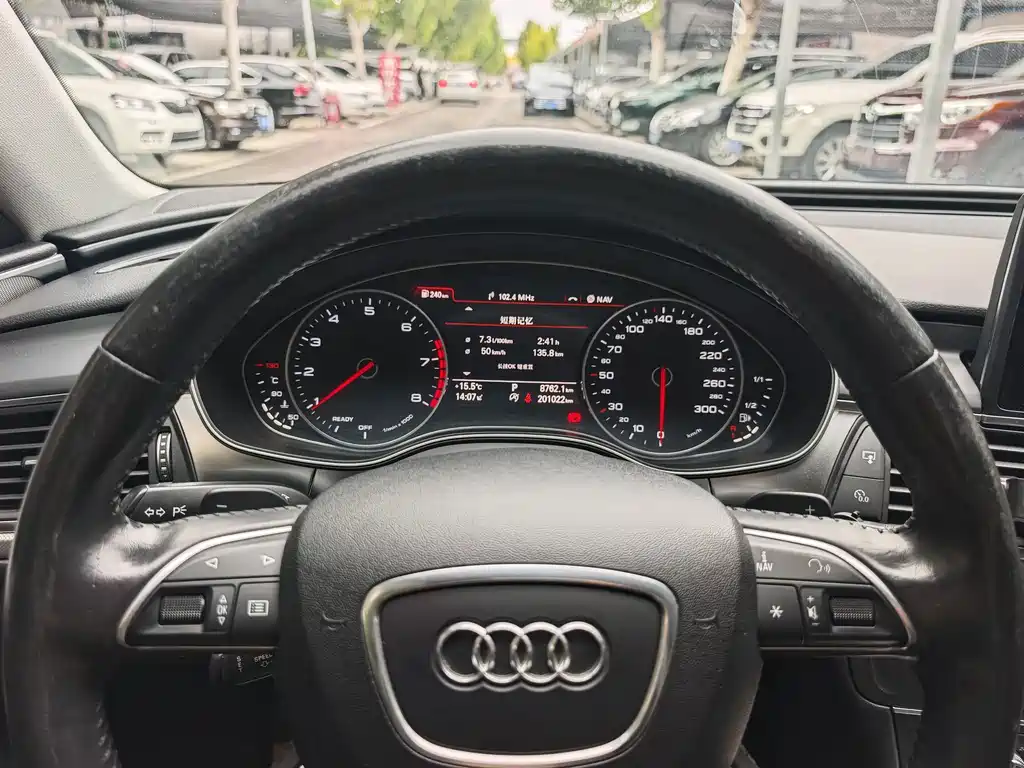 Audi A6L — миниатюра 10
