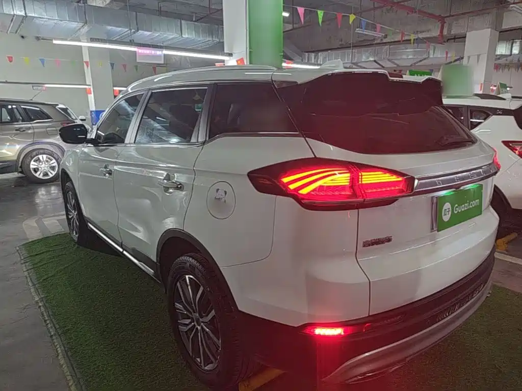 Geely Boyue — миниатюра 5
