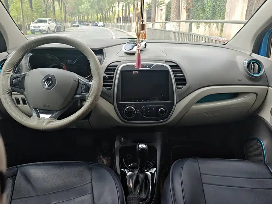 Renault Captur — миниатюра 12