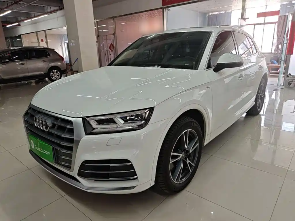 Audi Q5L — миниатюра 2