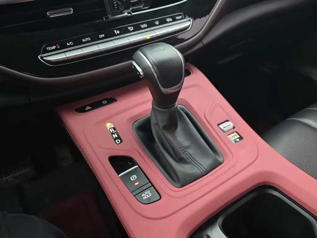 GAC Motor Trumpchi M6 — миниатюра 8