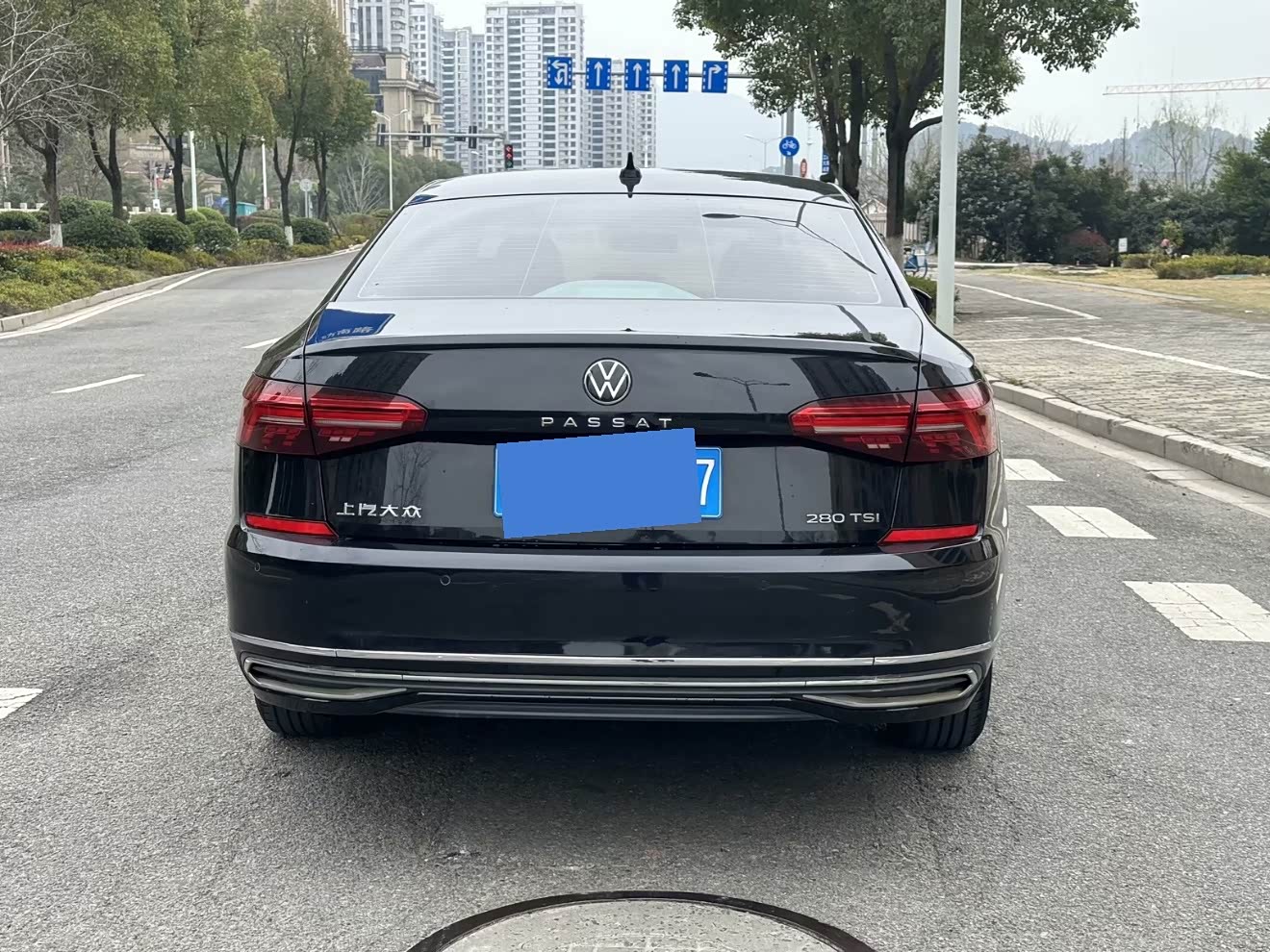Volkswagen Passat 1.4 л 2022 г. Чёрный, пробег 50000 км
