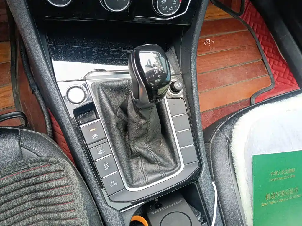 Volkswagen Sagitar — миниатюра 15