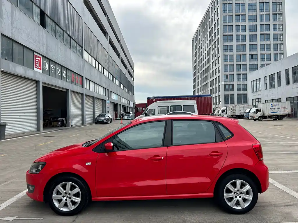 Volkswagen Polo — миниатюра 4