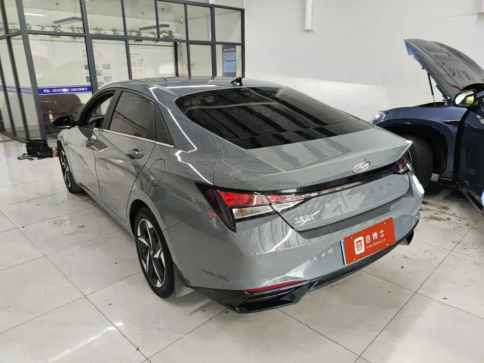 Hyundai Elantra — миниатюра 3