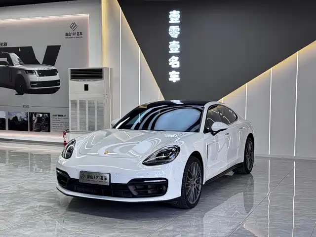 PORSCHE PANAMERA 2023