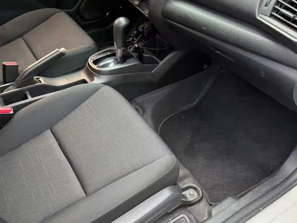 Honda Fit — миниатюра 12