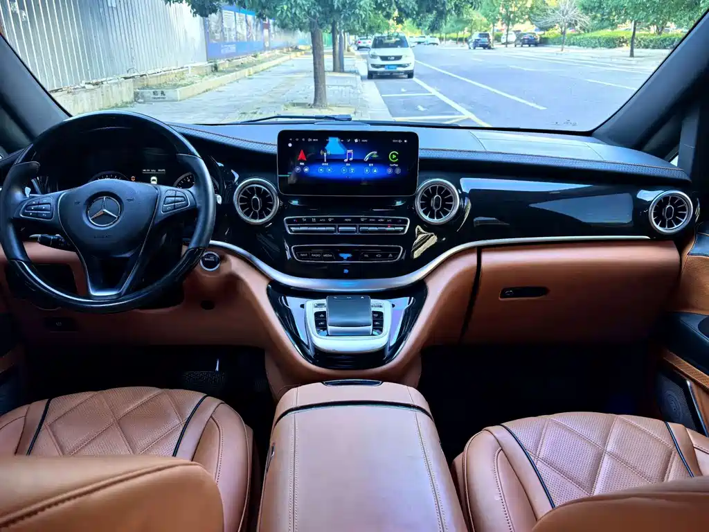 Mercedes-Benz Vito — миниатюра 13