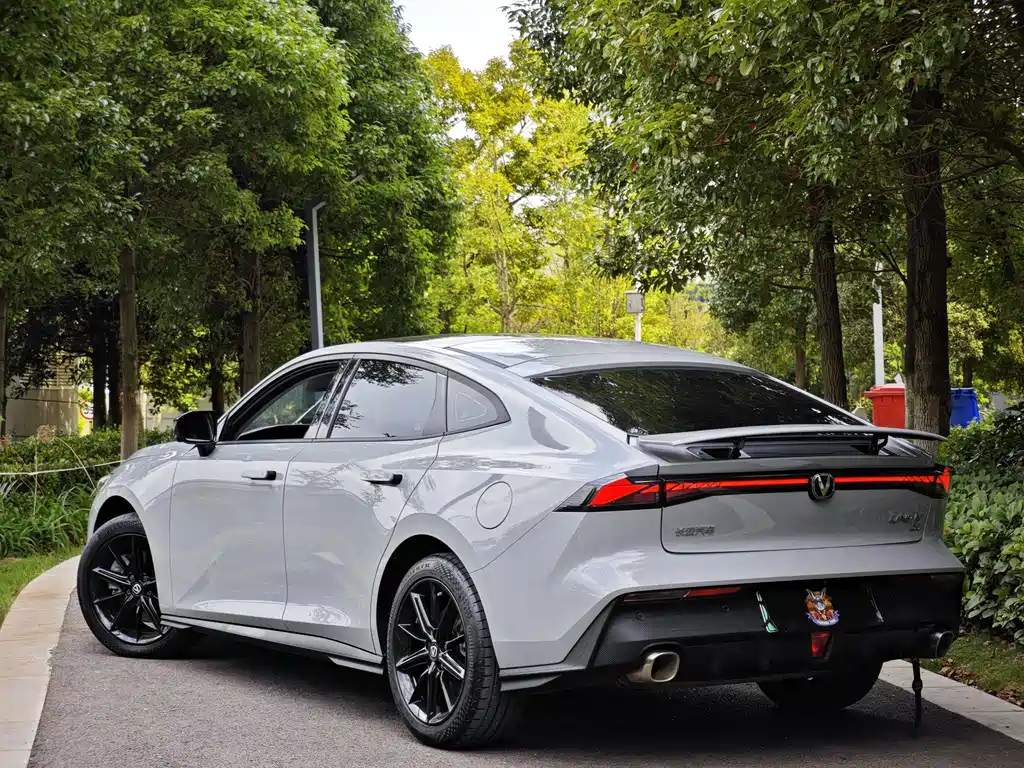 Changan UNI-V iDD — миниатюра 9